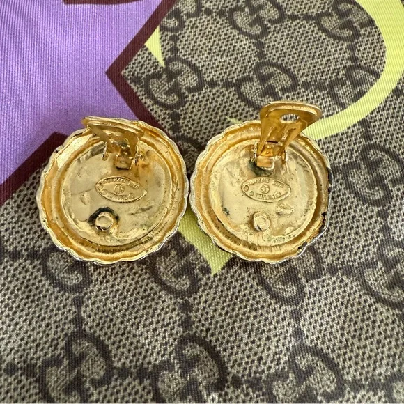Vintage 90’s CHANEL Clip Ons with Braided Gold